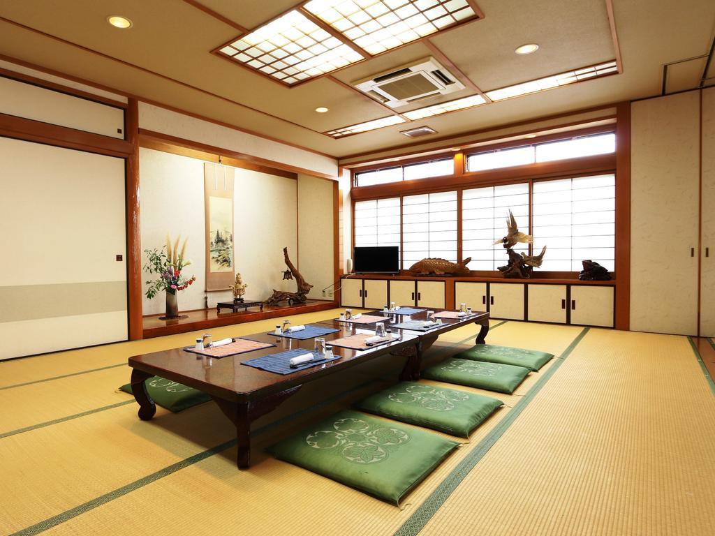 Marumo Ryokan Takashima Exterior photo